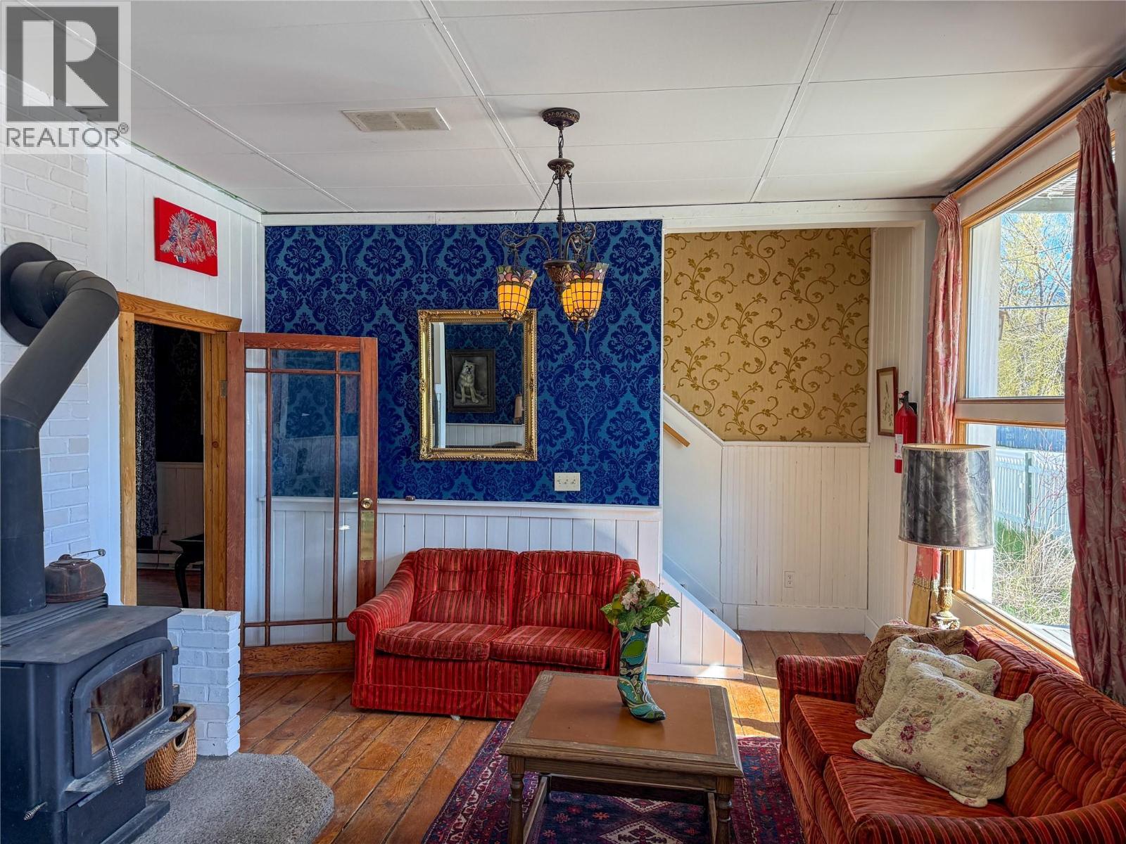 9215 Main Avenue - 7