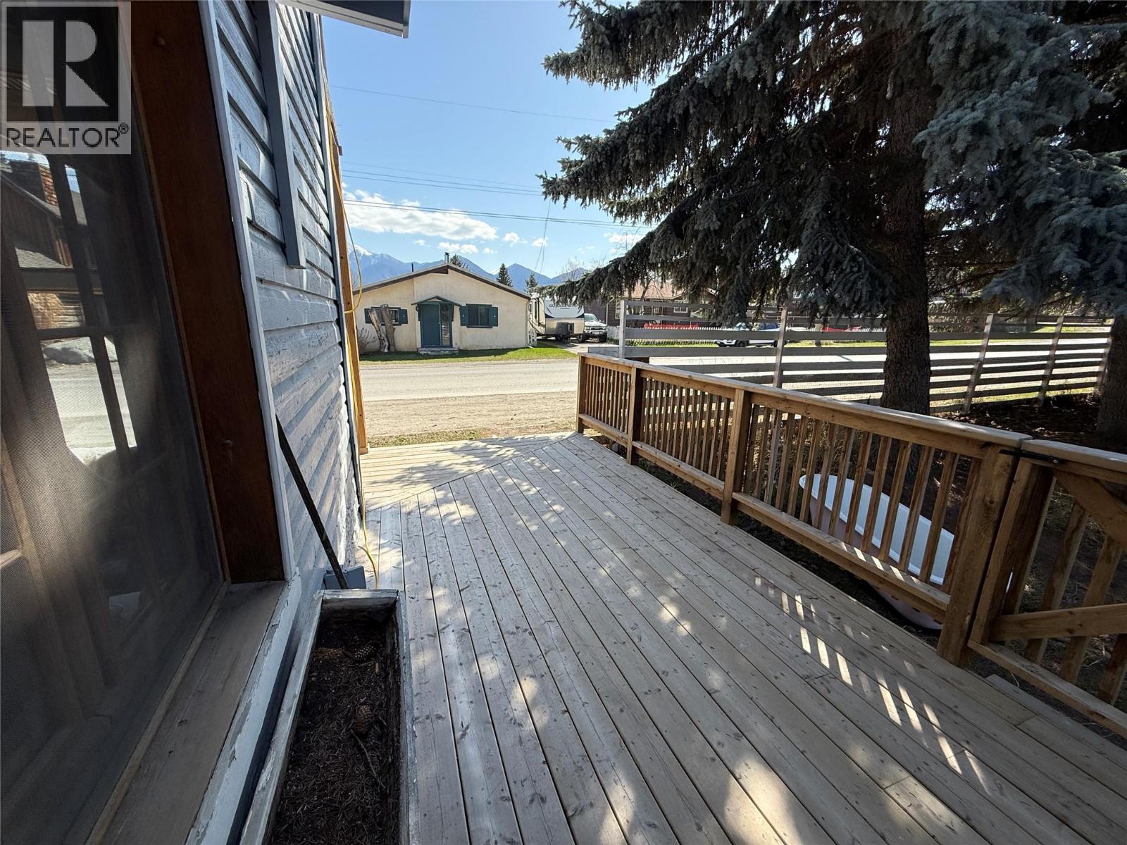 9215 Main Avenue - 67