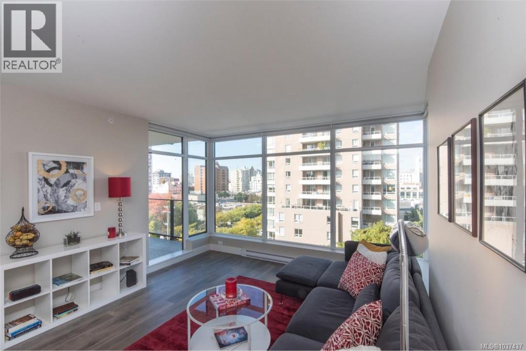 #605 960 Yates St - 2