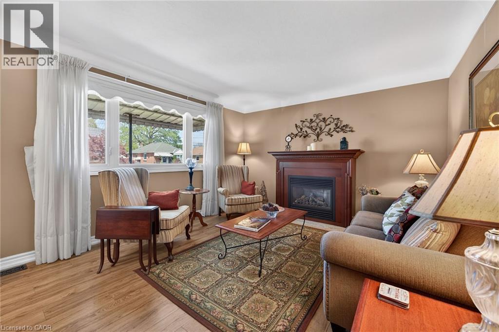 263 EAST 38TH Street - 7