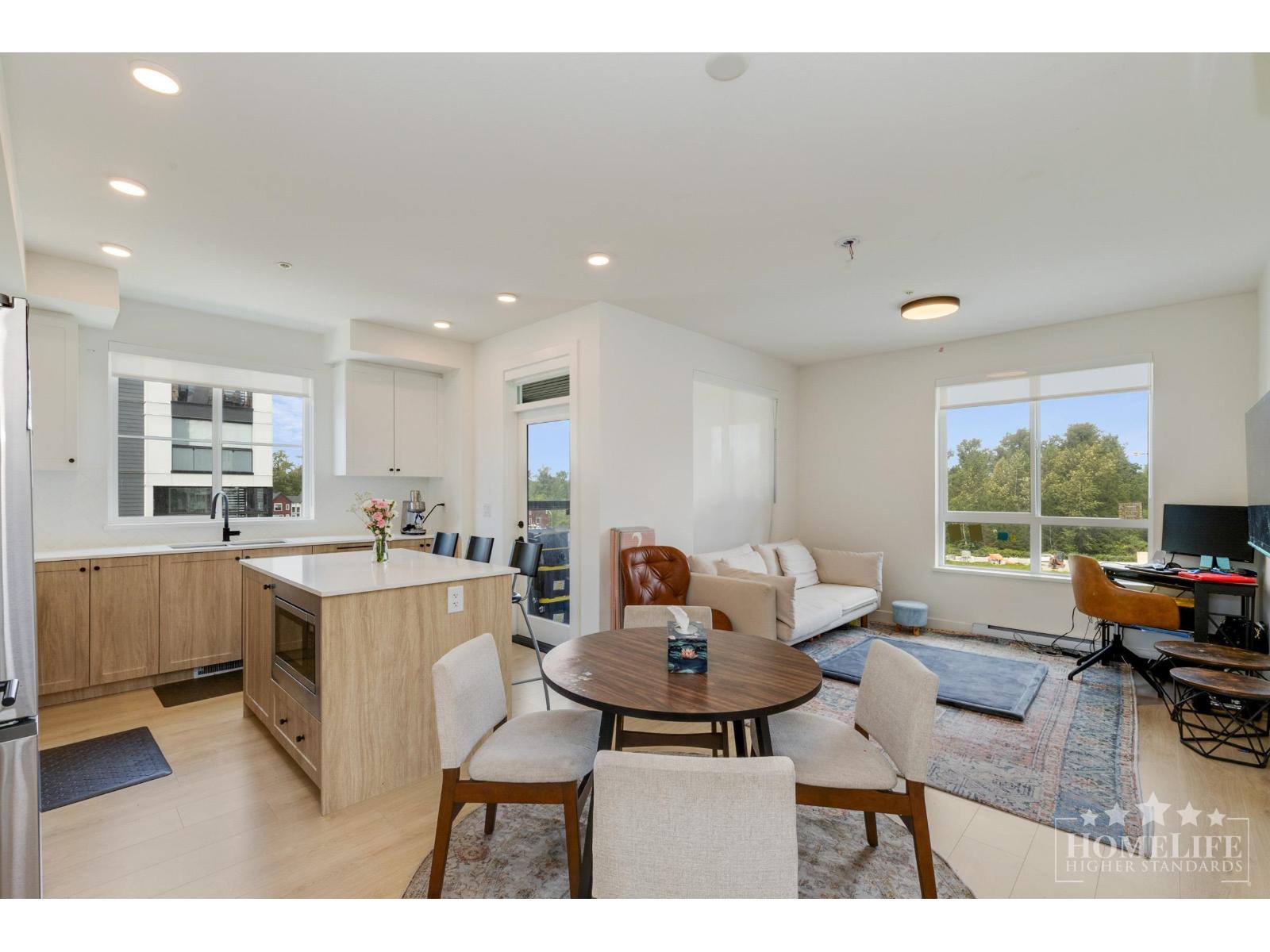 204 19953 76 AVENUE, Langley