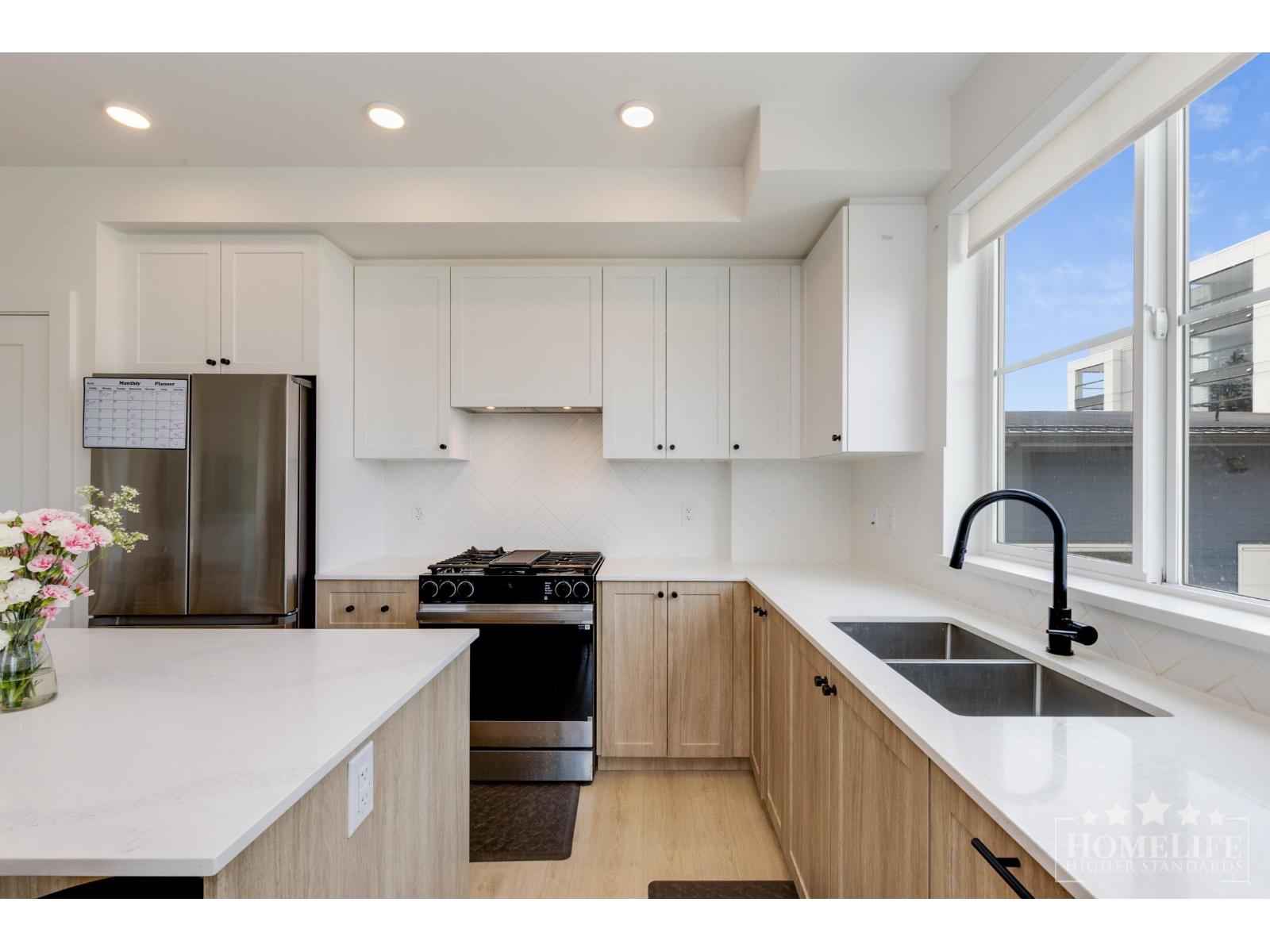 204 19953 76 AVENUE, Langley