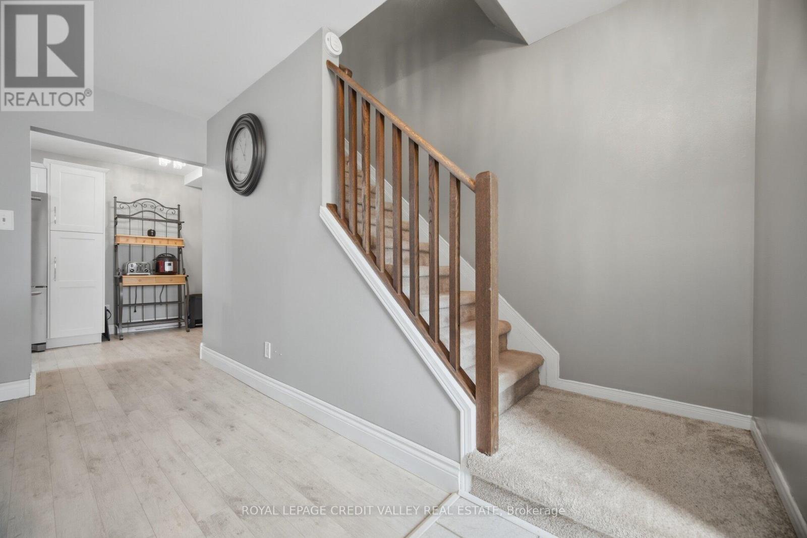 #4 2 PARKVIEW DRIVE - 15