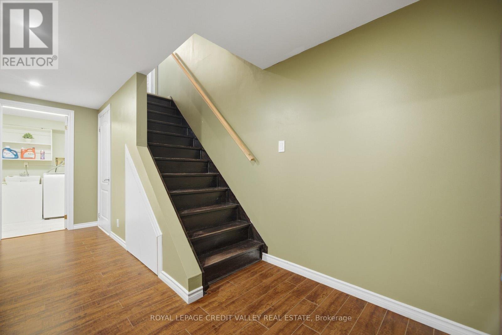 #4 2 PARKVIEW DRIVE - 22
