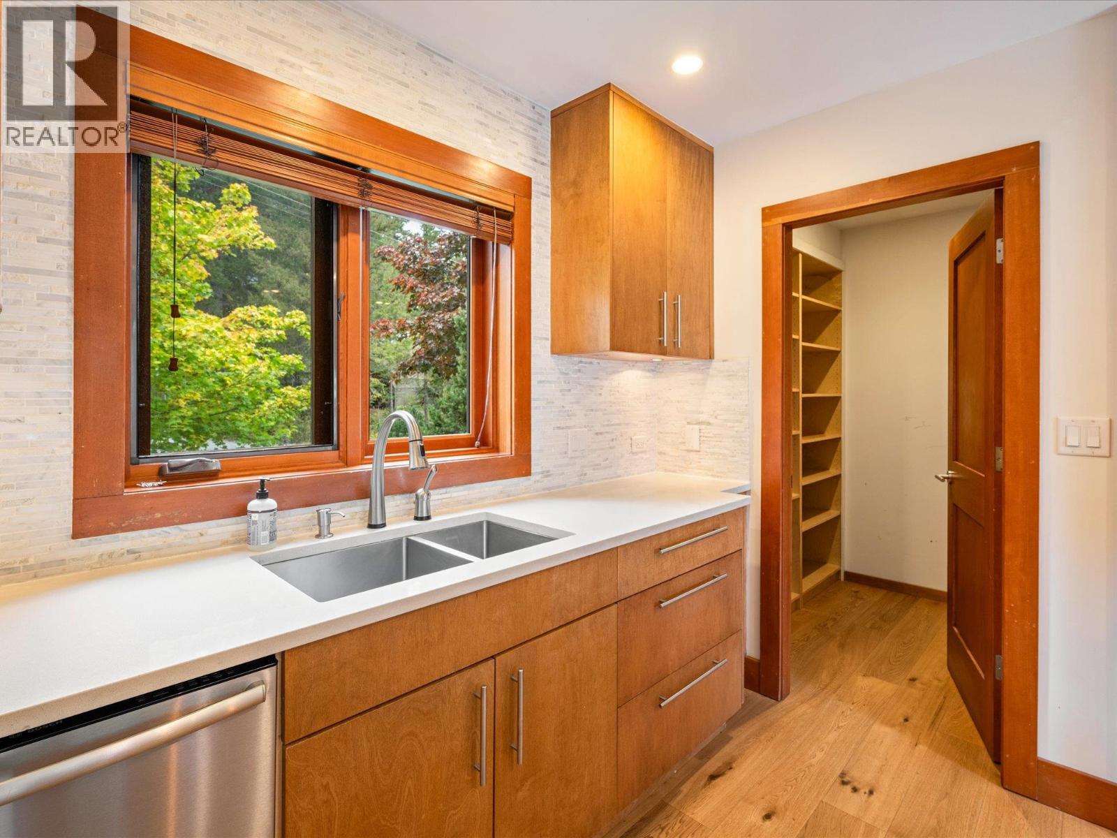 8745 IDYLWOOD PLACE, Whistler