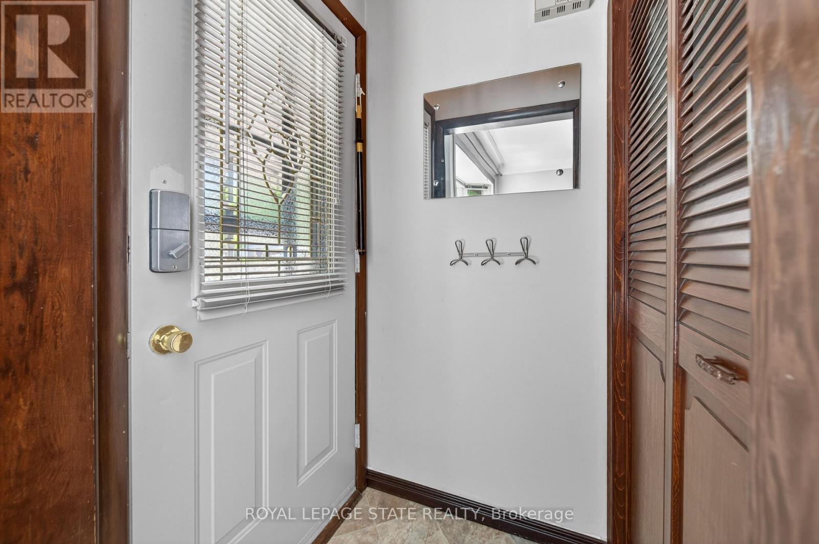 16 BRODICK STREET - 15