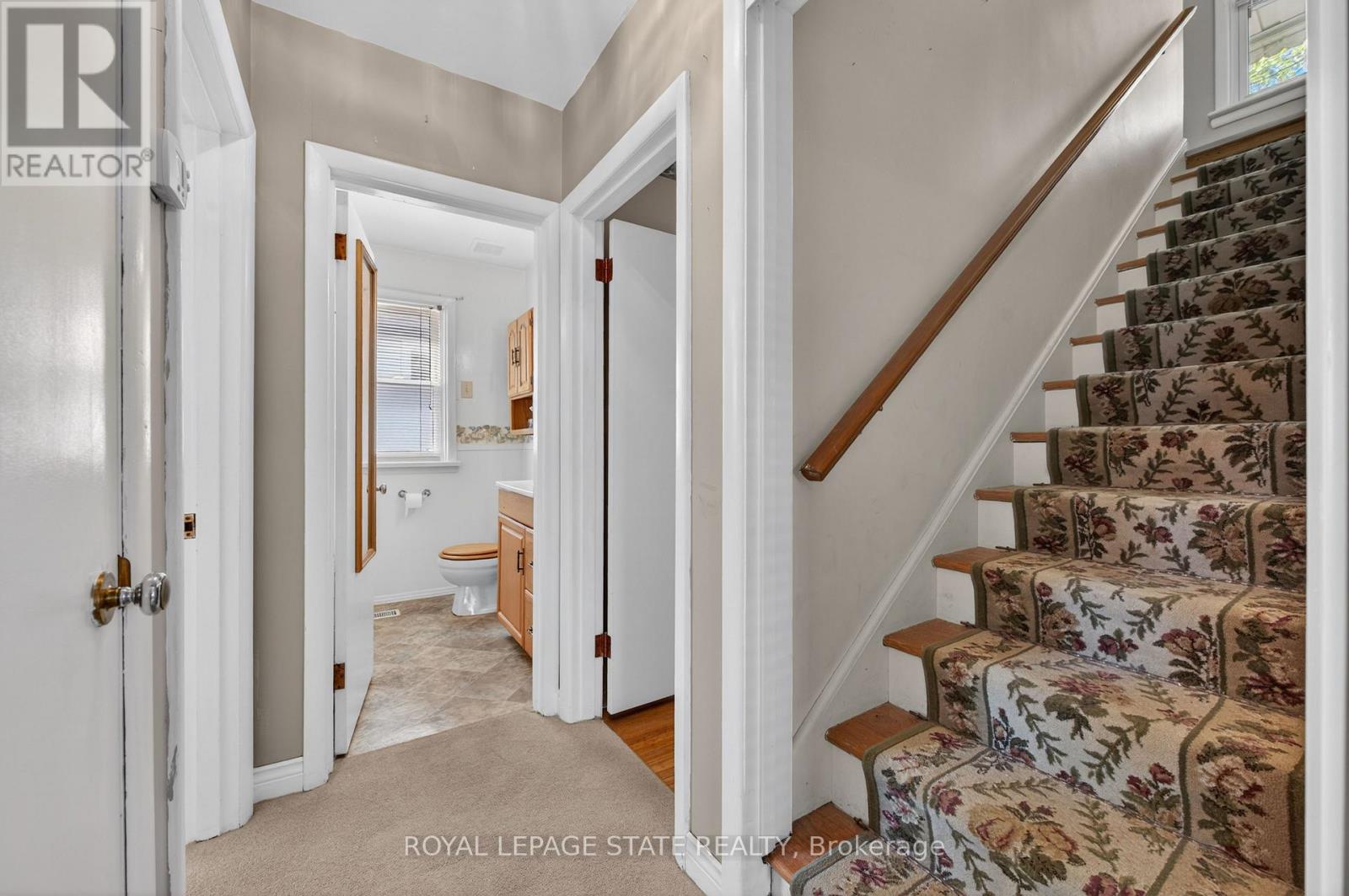 16 BRODICK STREET - 16