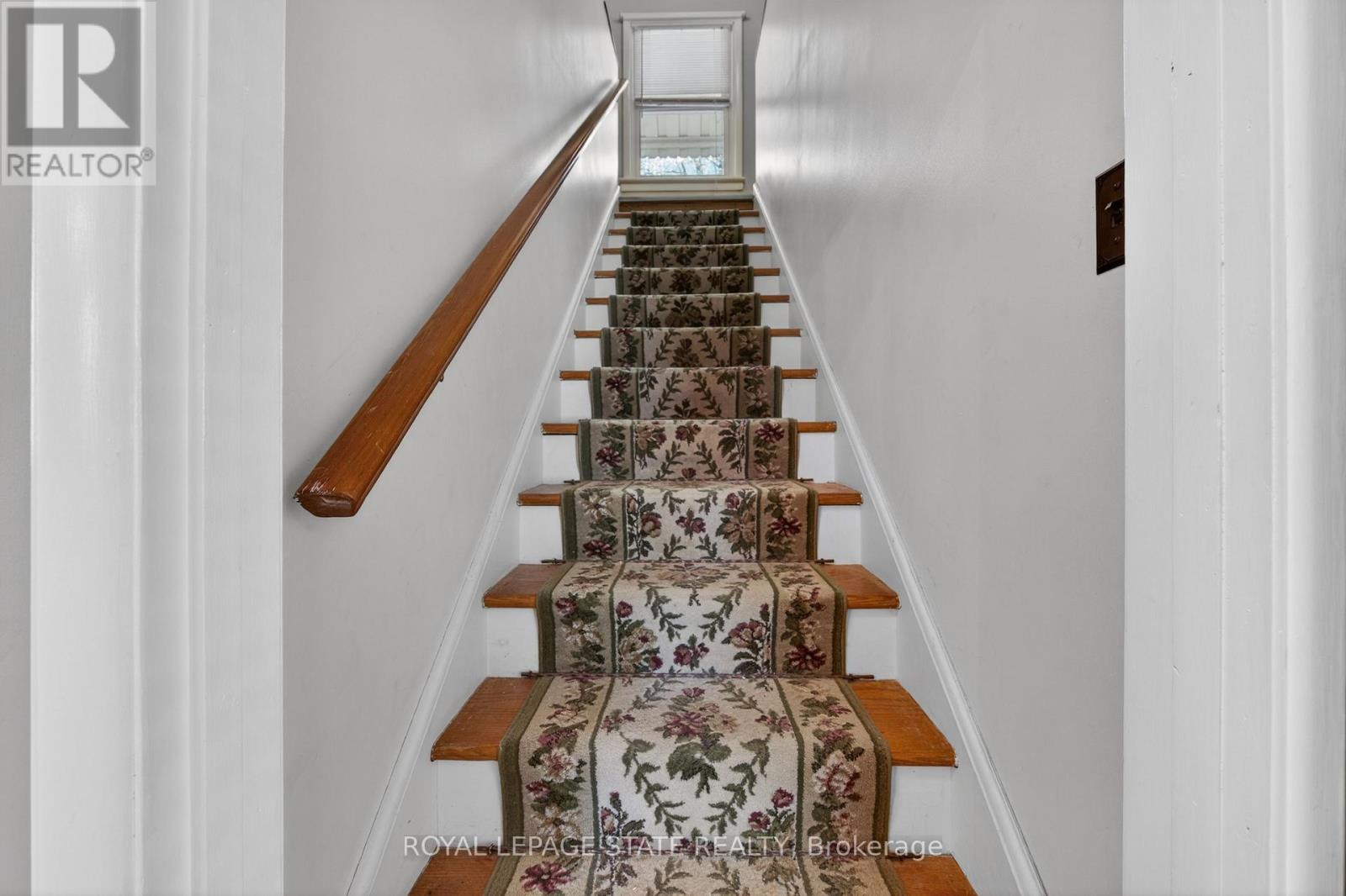 16 BRODICK STREET - 17