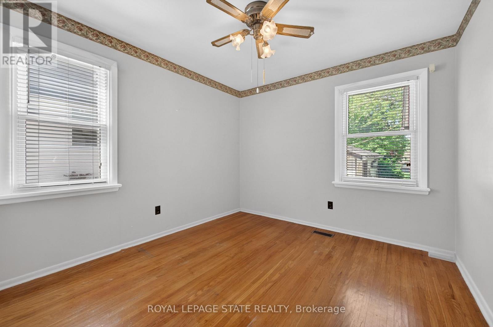 16 BRODICK STREET - 20