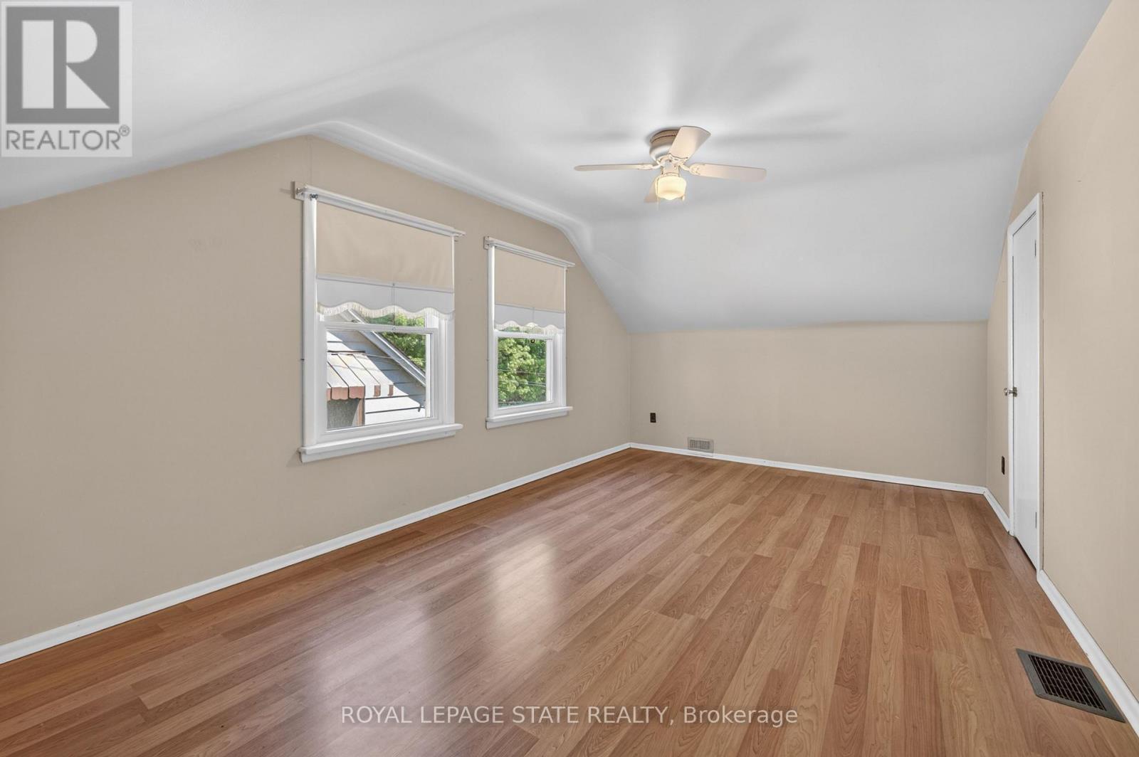 16 BRODICK STREET - 21