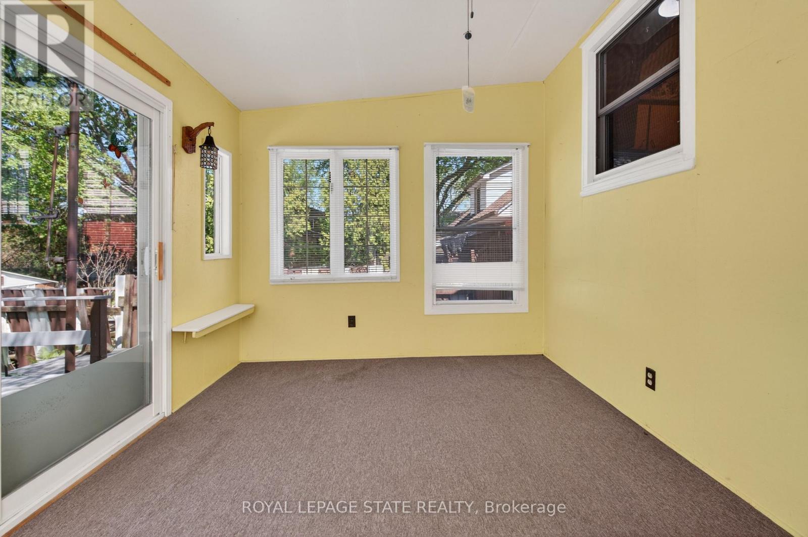 16 BRODICK STREET - 39