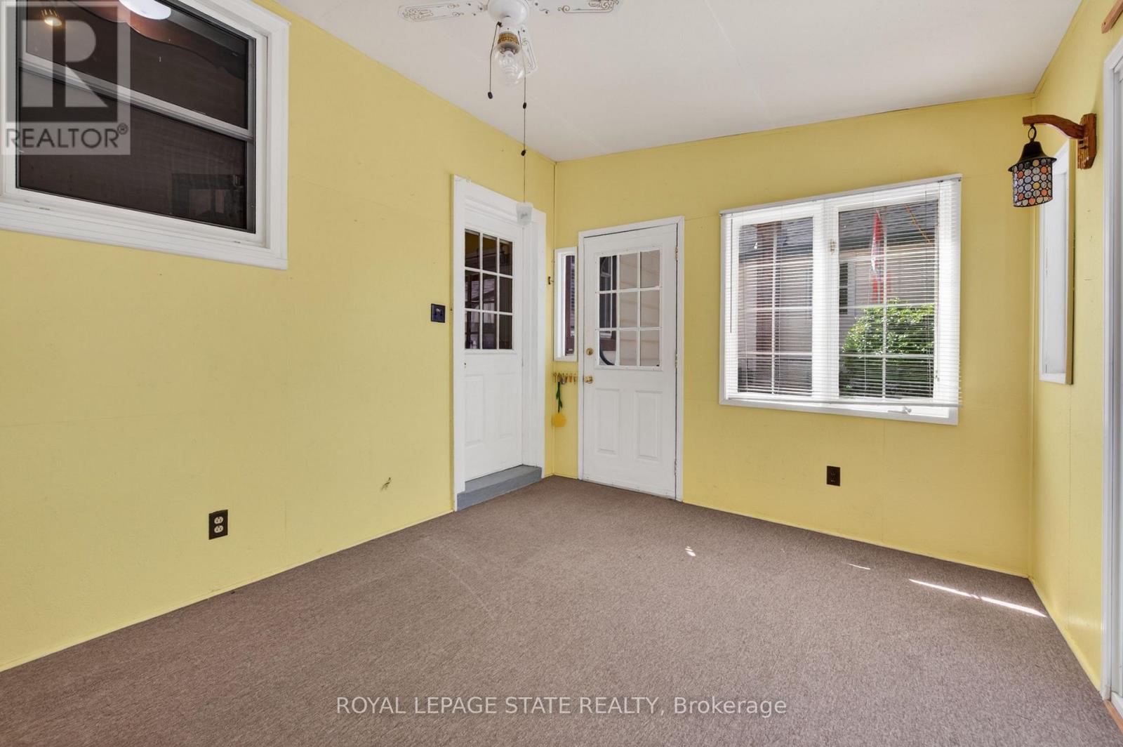 16 BRODICK STREET - 41