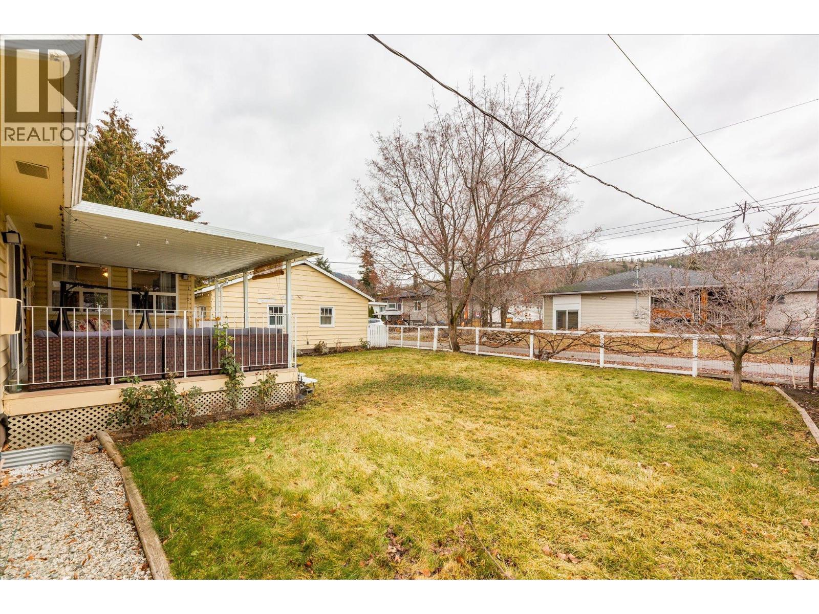 13614 SPENCER Avenue, Summerland