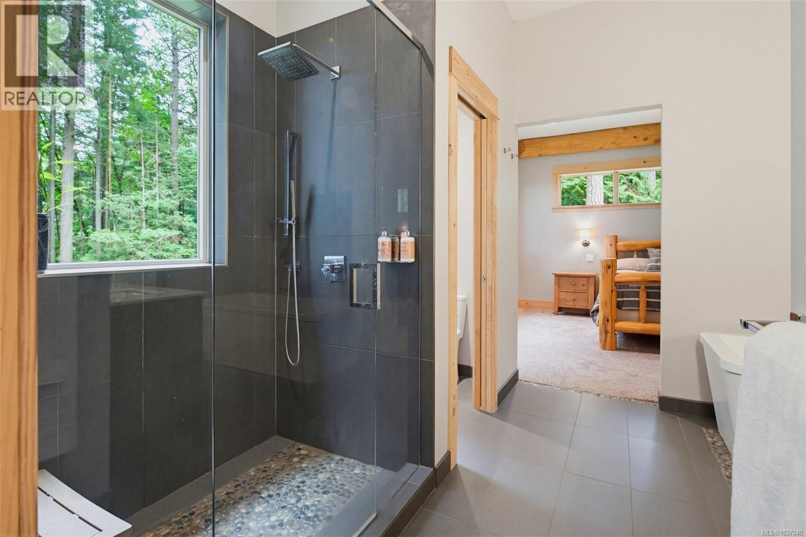1291 Benvenuto Ave, Central Saanich