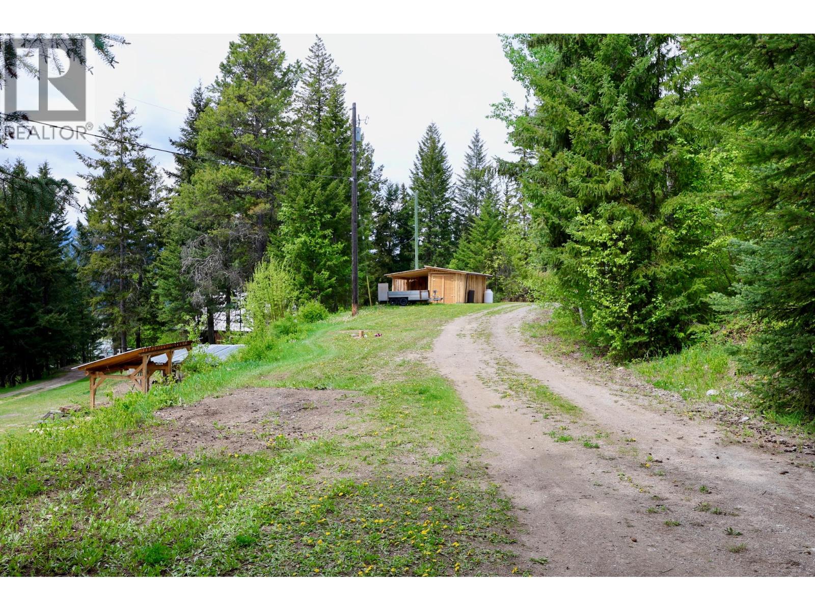#1, 2, 3, 486 CHAMPAGNE Road - 44
