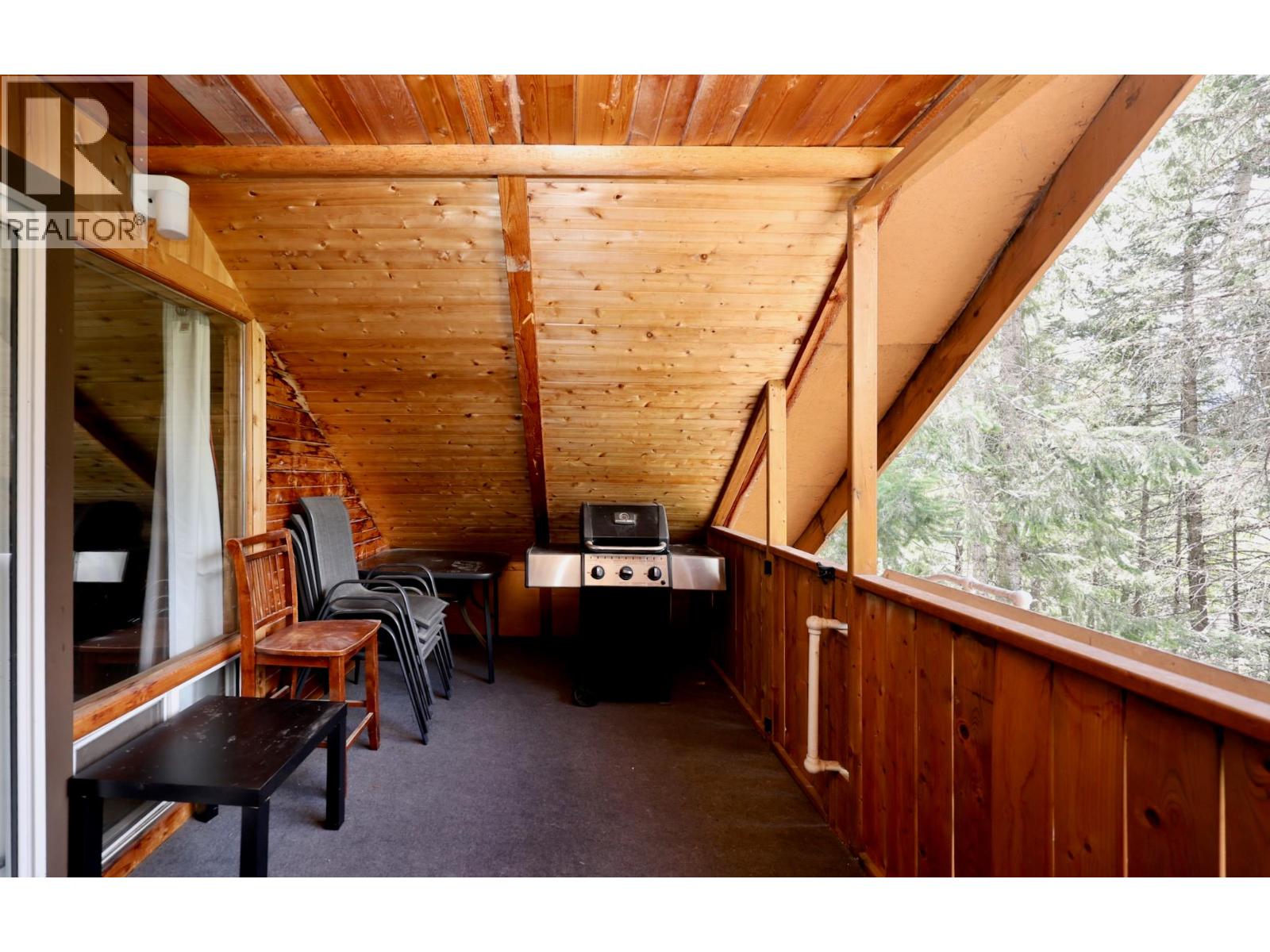 #1, 2, 3, 486 CHAMPAGNE Road - 31
