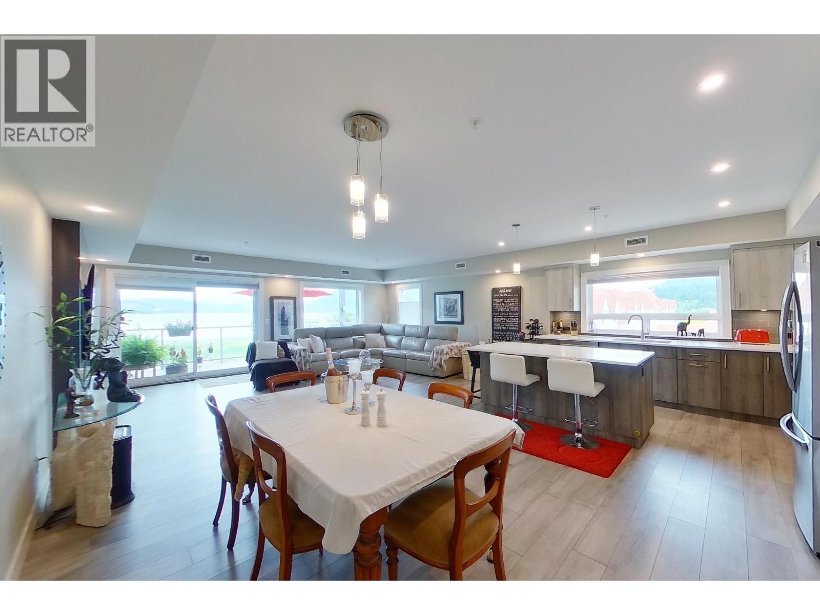 #503 131 Harbourfront Drive NE - 18