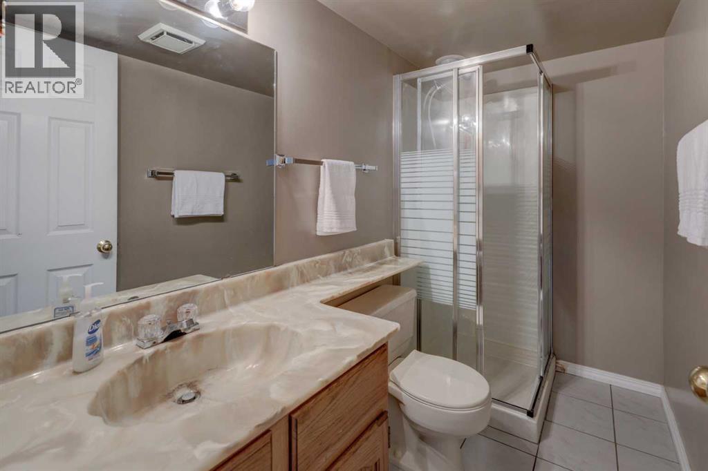 36 Hawksley Crescent NW - 25