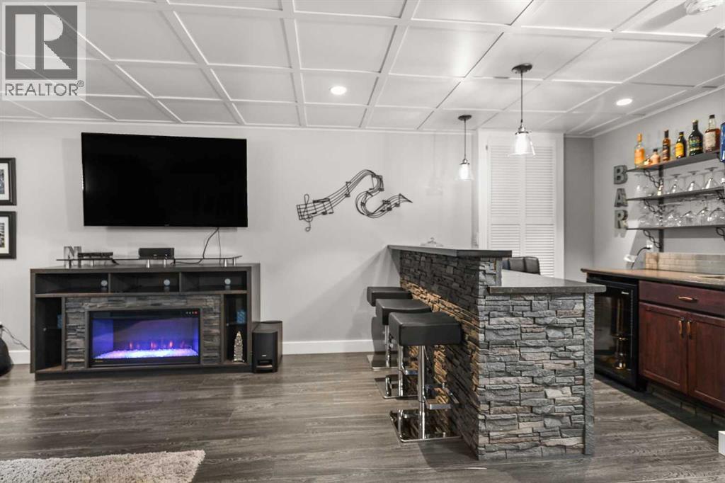 10229 87 Street - 16