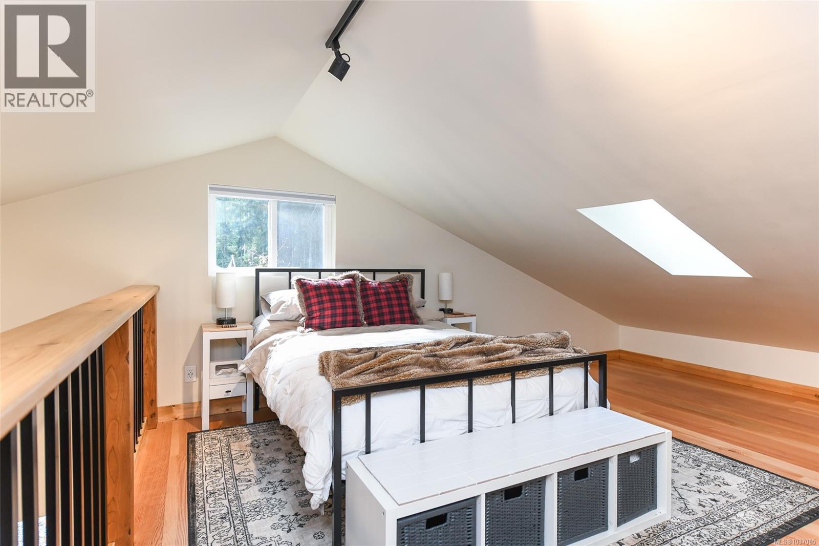 325 Bates Dr - 51