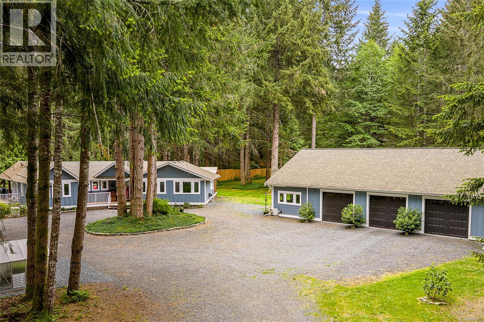 325 Bates Dr - 74