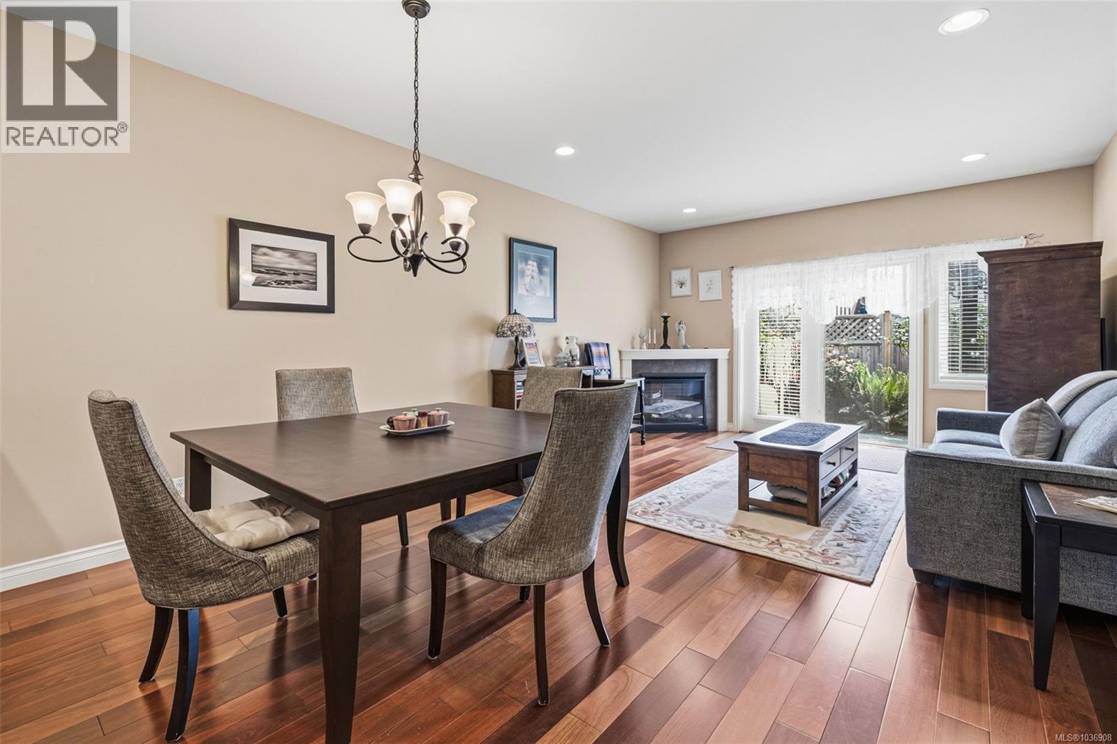 #2 9625 Fifth St - 1