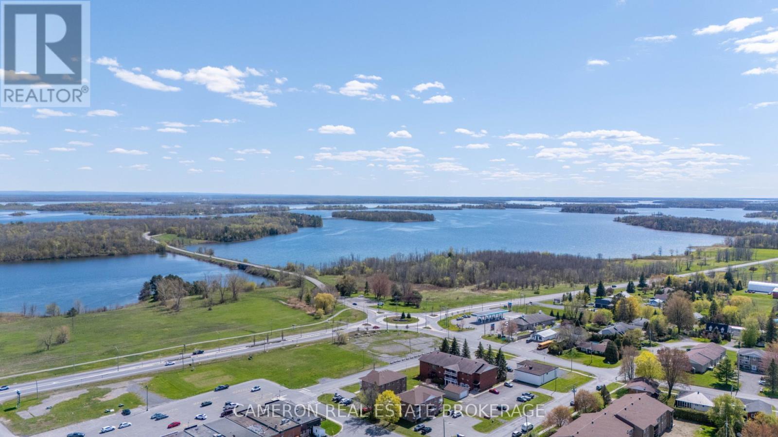27 LONG SAULT DRIVE - 2