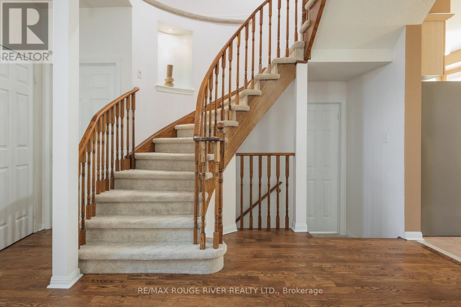 463 SUMMERPARK CRESCENT - 3