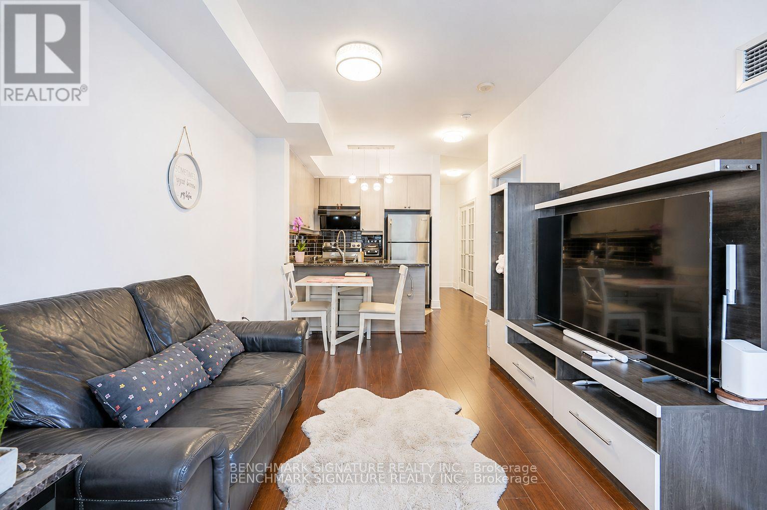 #315E 8110 BIRCHMOUNT ROAD - 11
