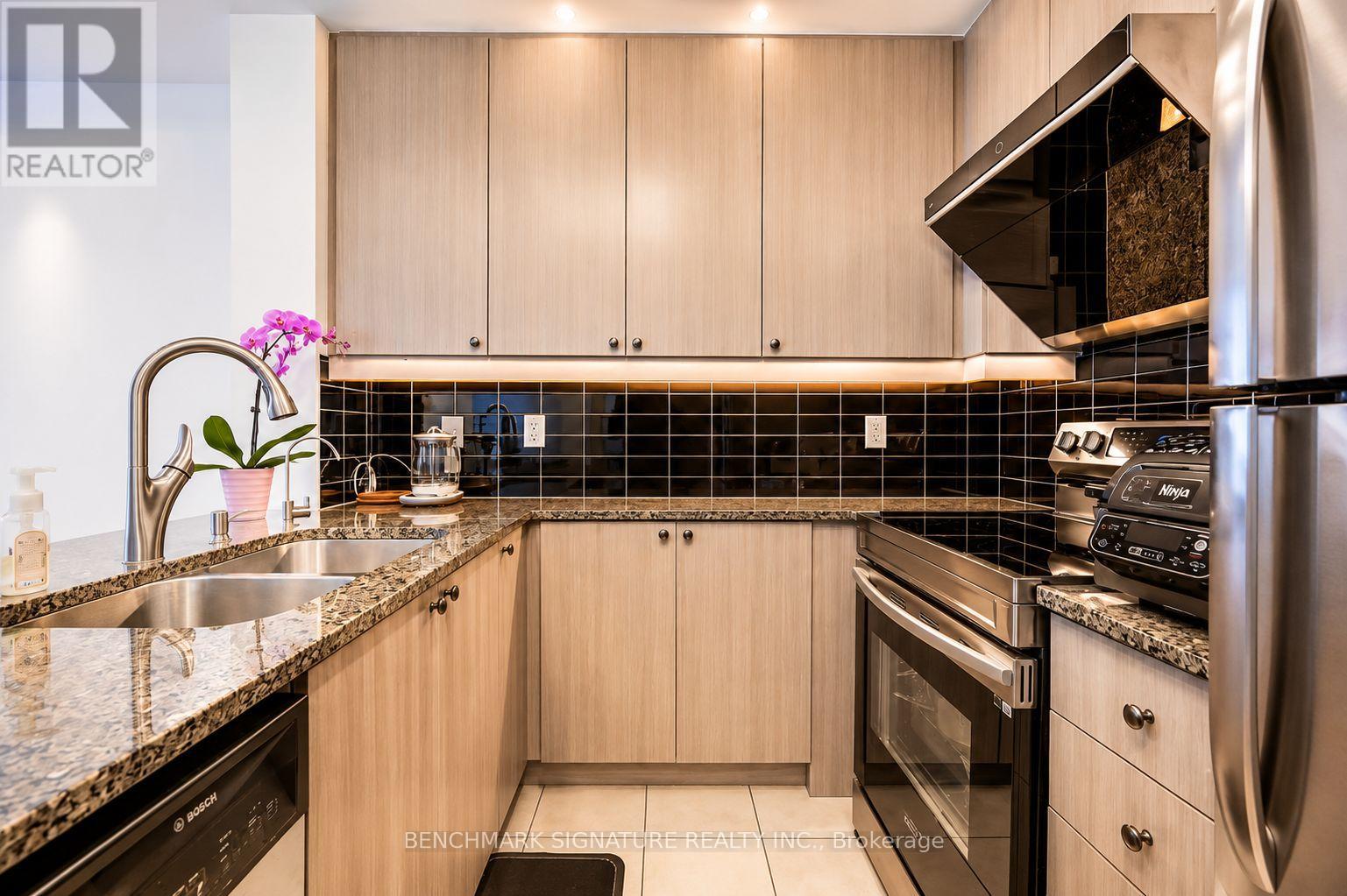 #315E 8110 BIRCHMOUNT ROAD - Image 3
