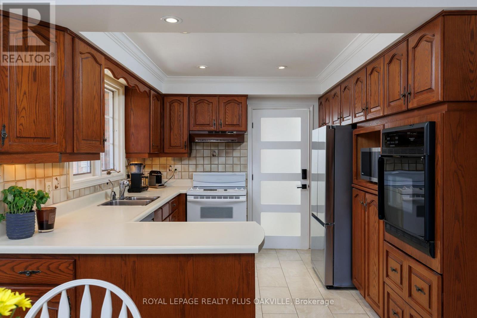 258 SHOREACRES ROAD - 27