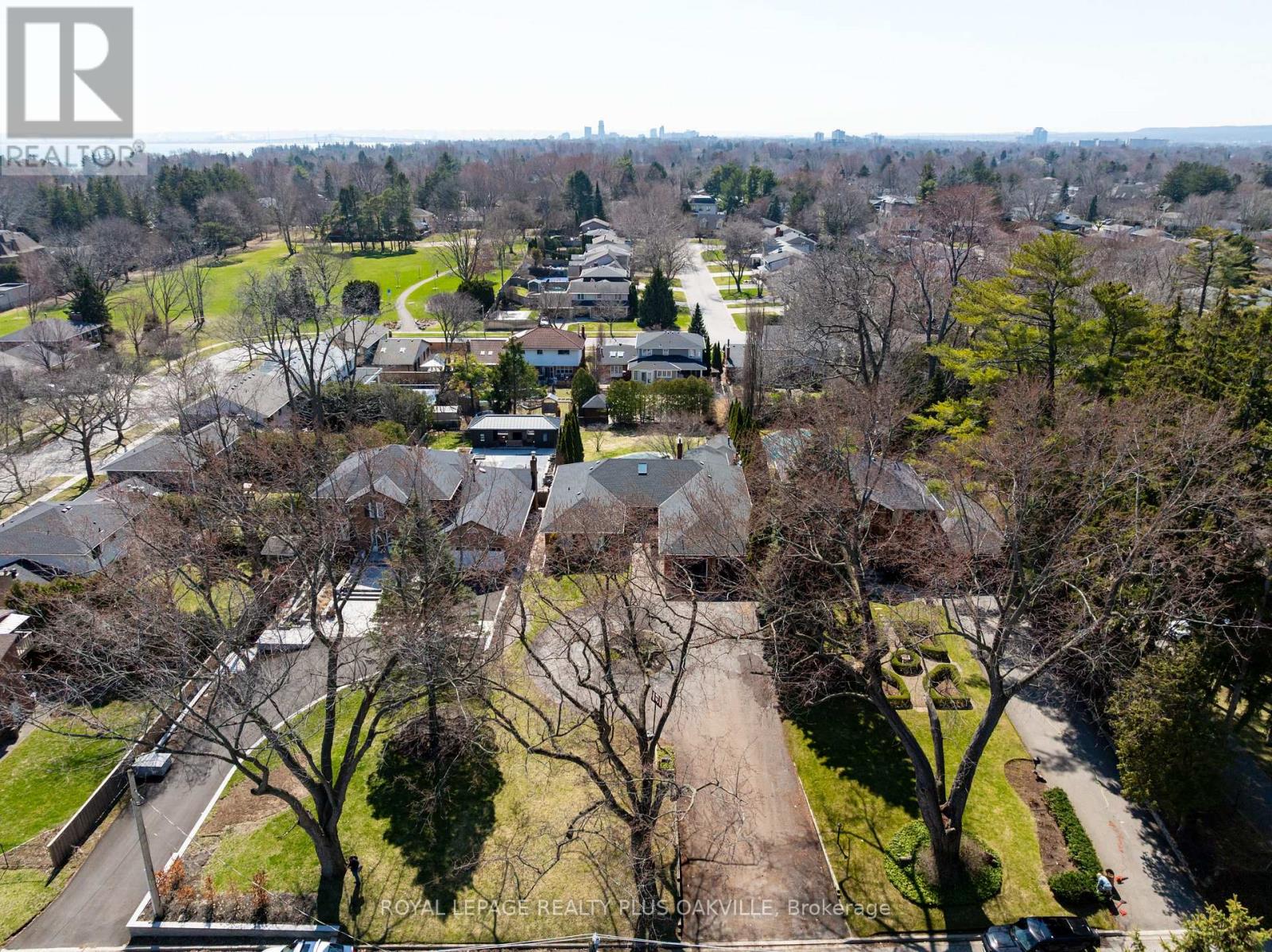 258 SHOREACRES ROAD - 4