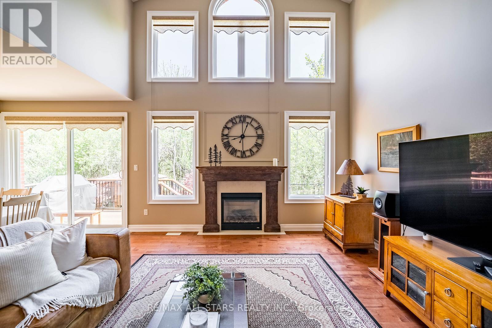 53 GRICE CIRCLE - 27