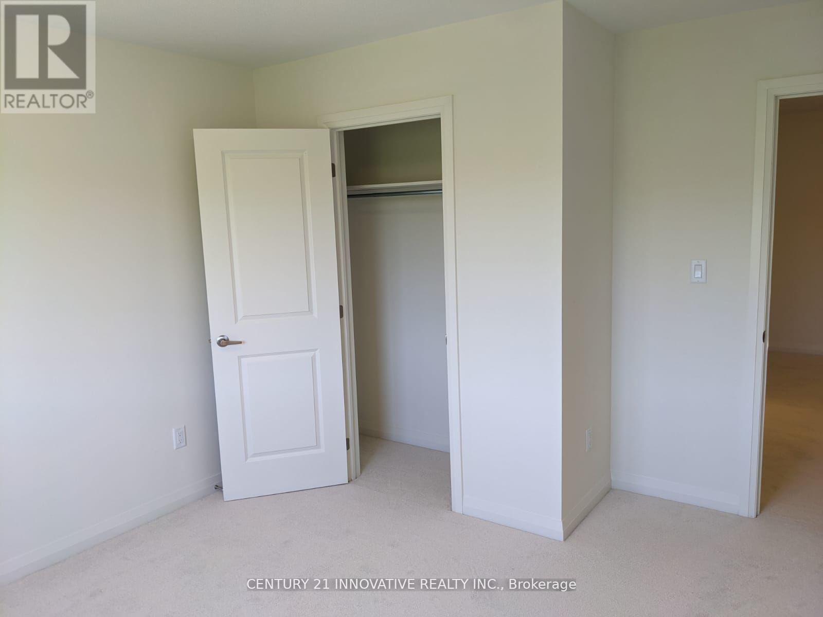 38 LAHEY CRESCENT - 5