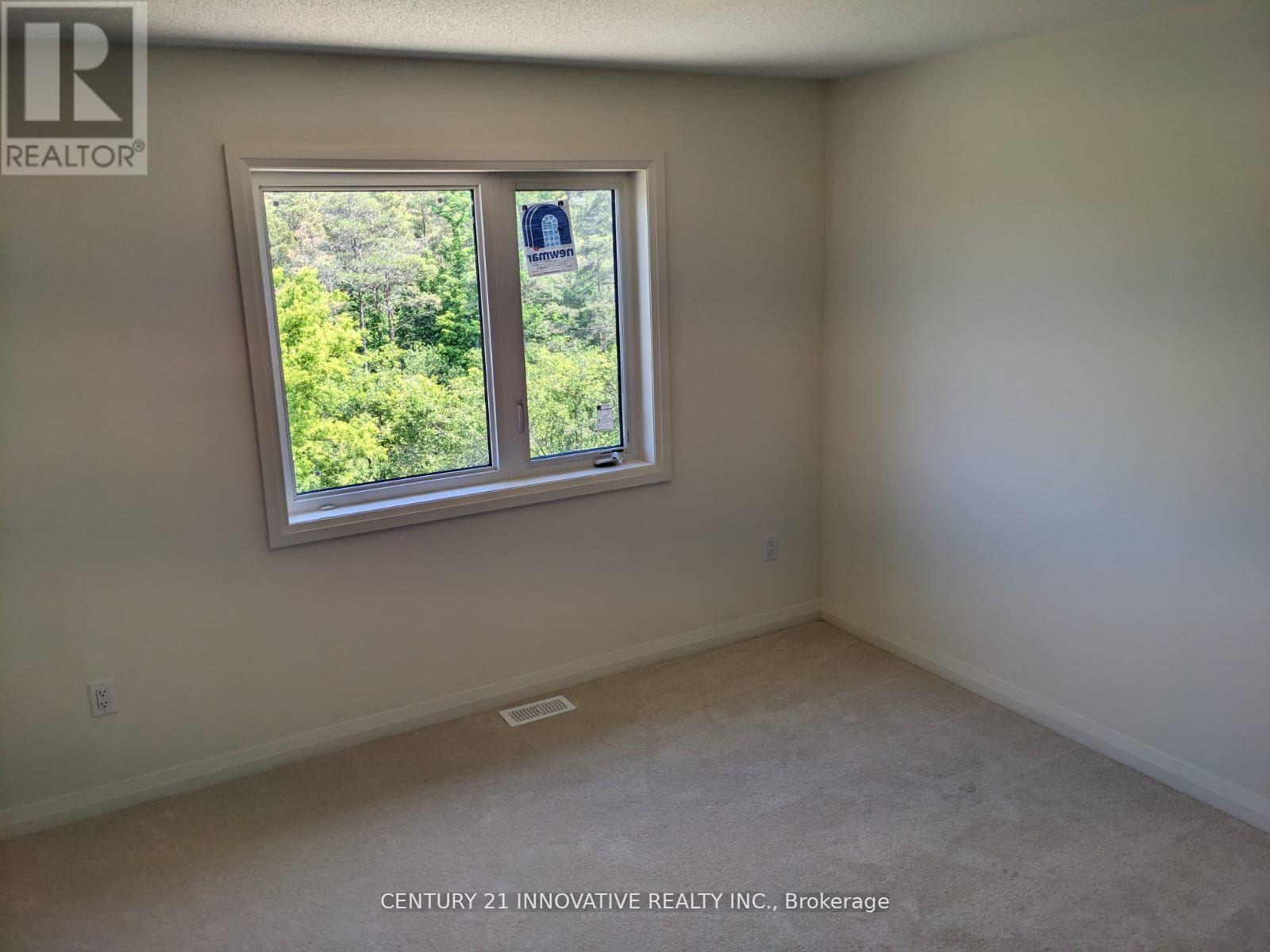 38 LAHEY CRESCENT - 6