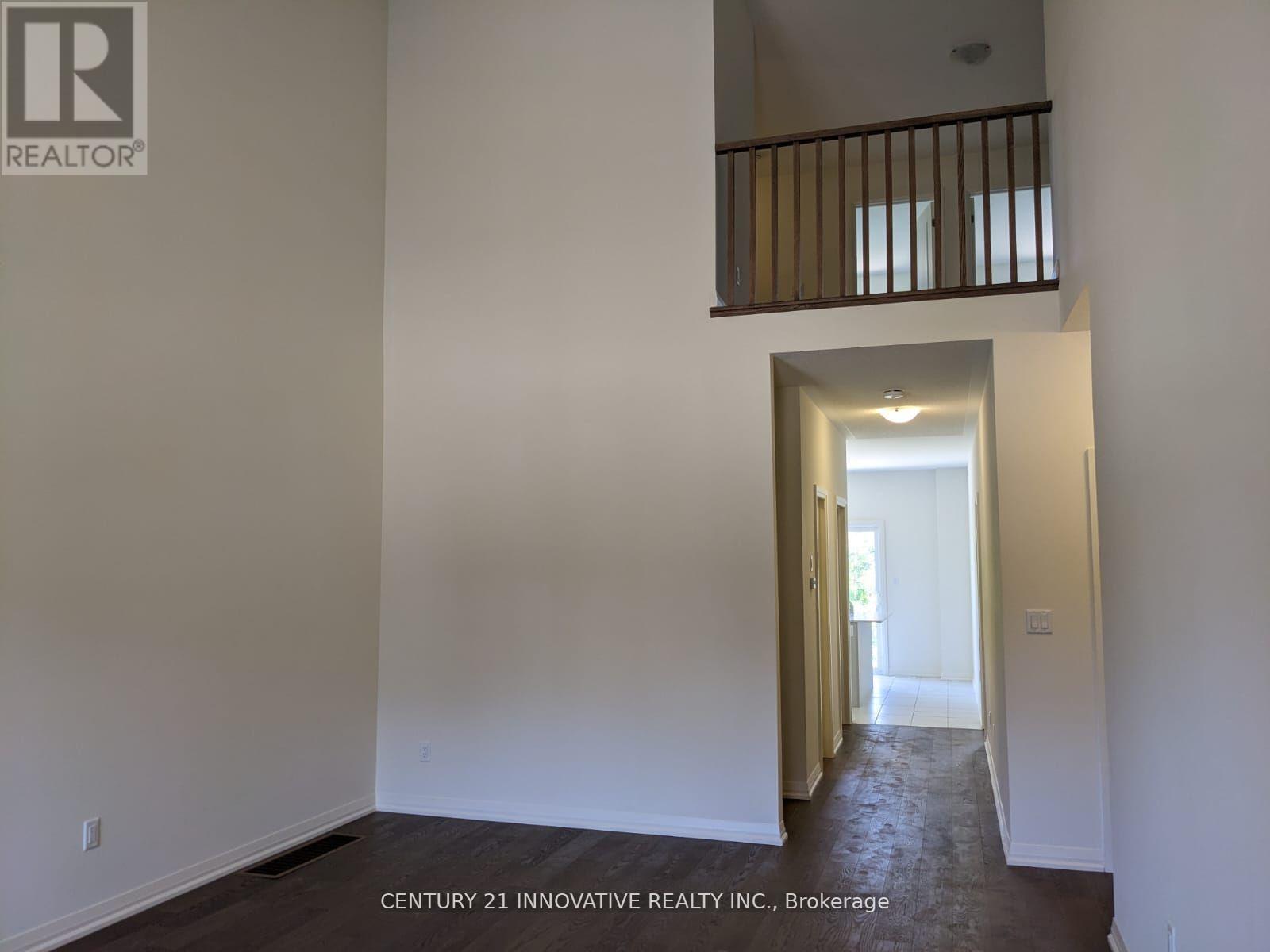 38 LAHEY CRESCENT - 8