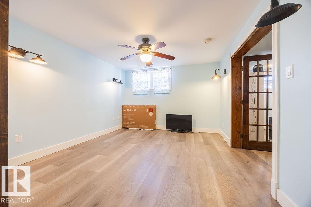 12011 62 ST NW - 33
