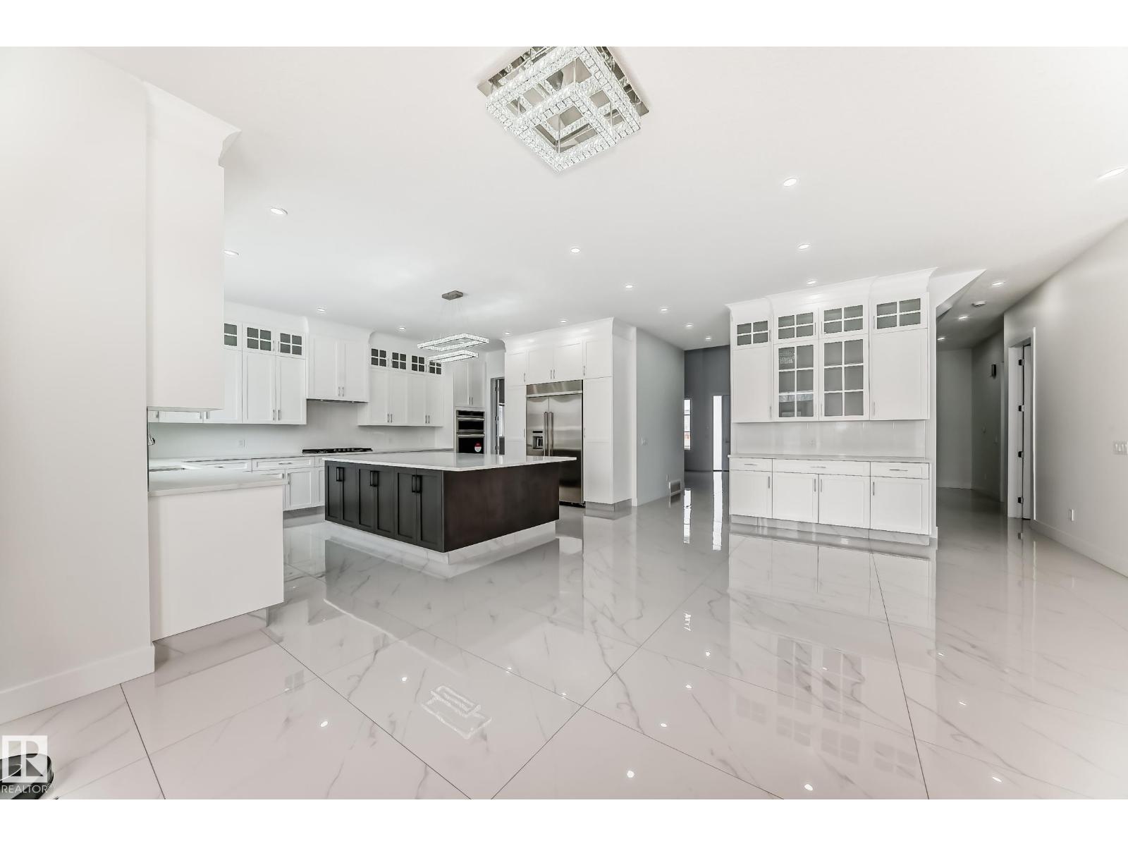 340 33 Ave NW - 18