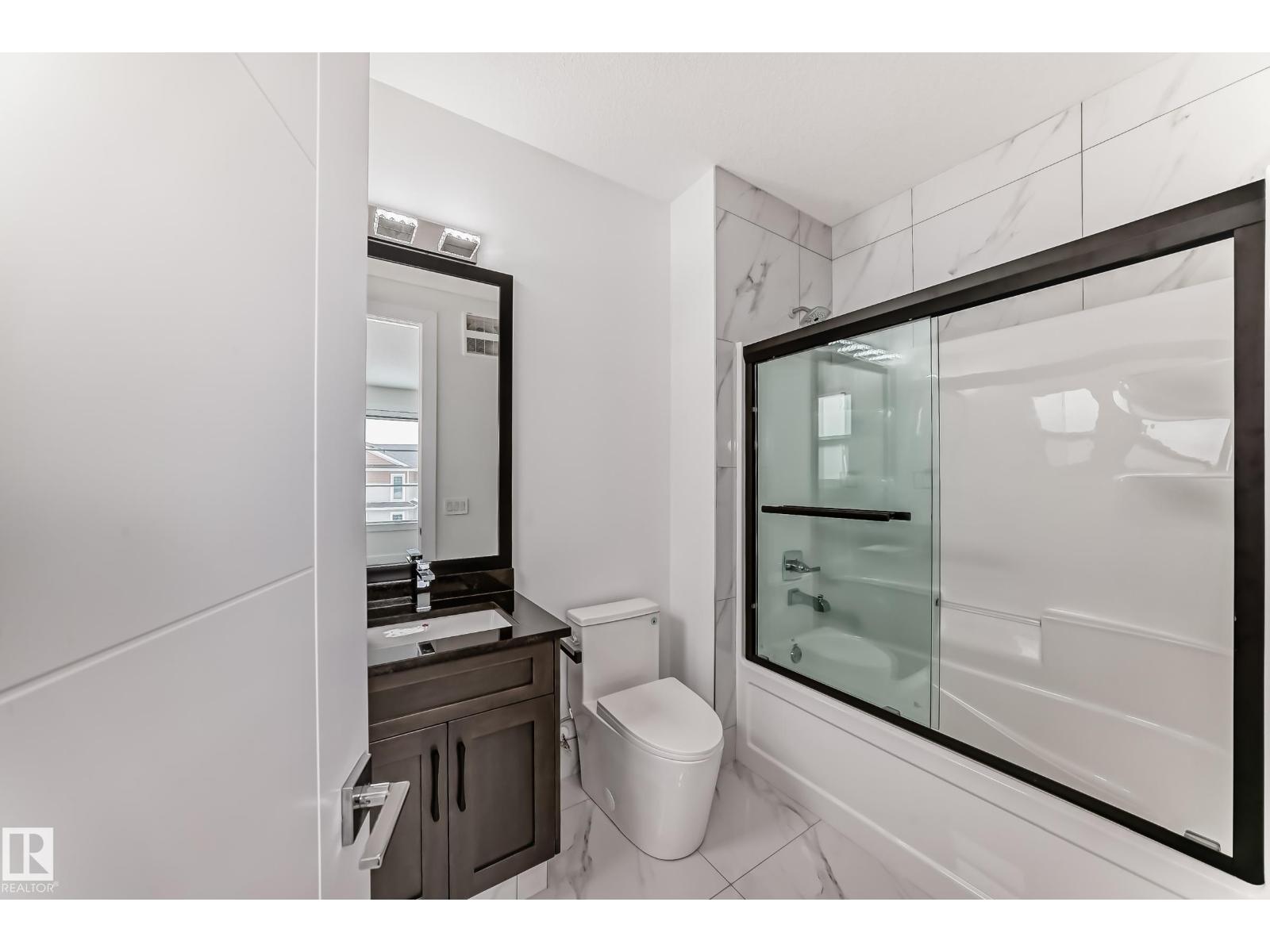 340 33 Ave NW - 41