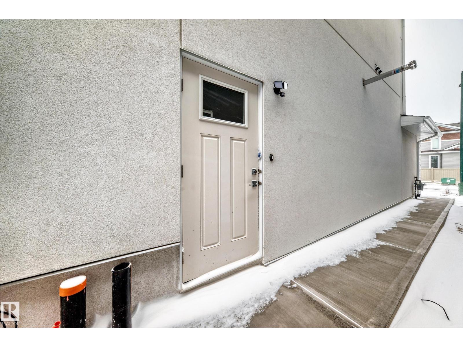 340 33 Ave NW - 65