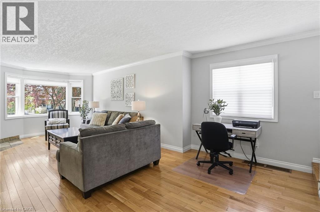 215 WEXFORD Avenue S, Hamilton, Ontario, L8K2P1 — Photo 14