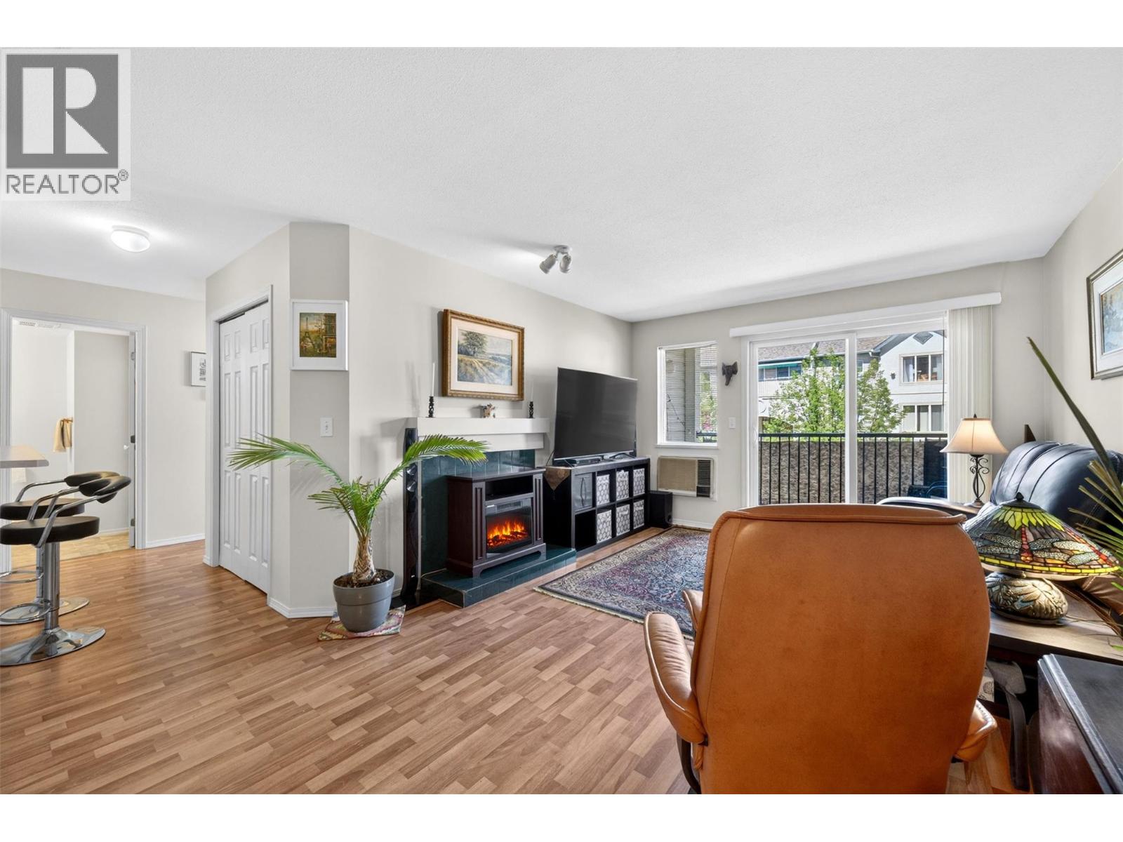 #310 650 3 Street SW - 3