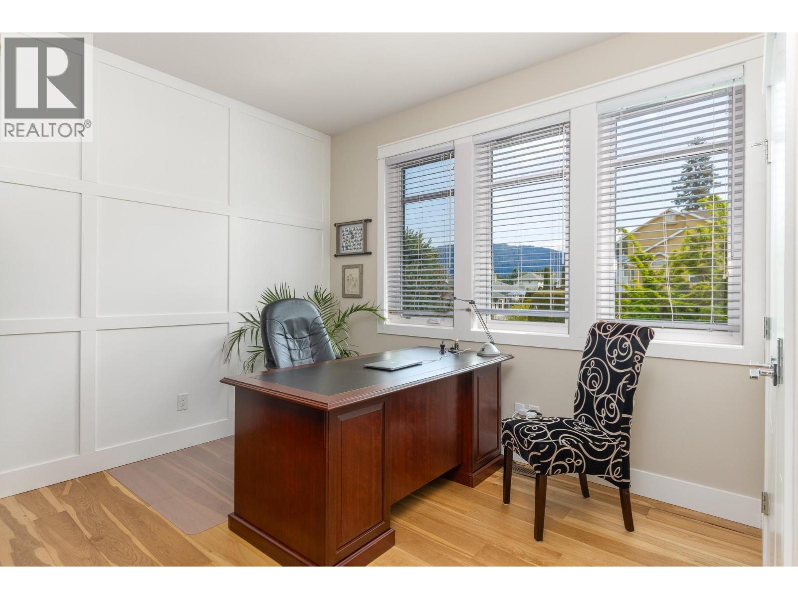 461 21 Street SE - 23