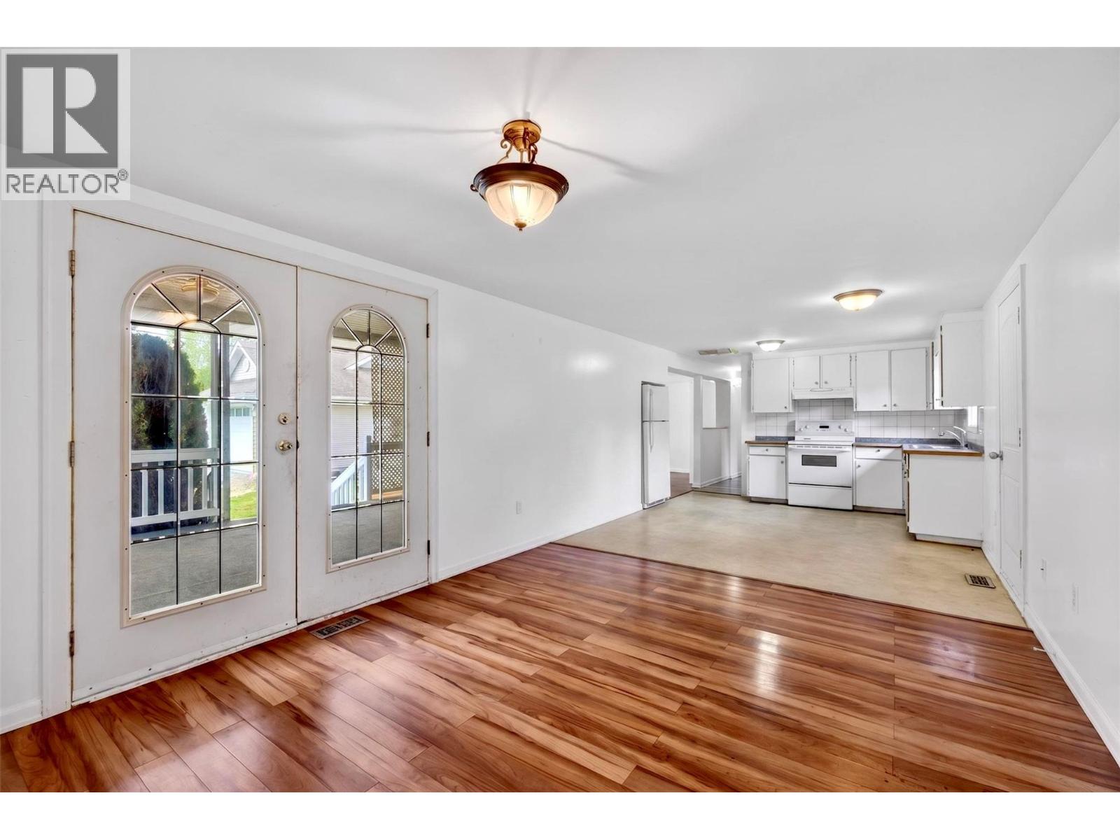 2069 Solsqua Road, Sicamous