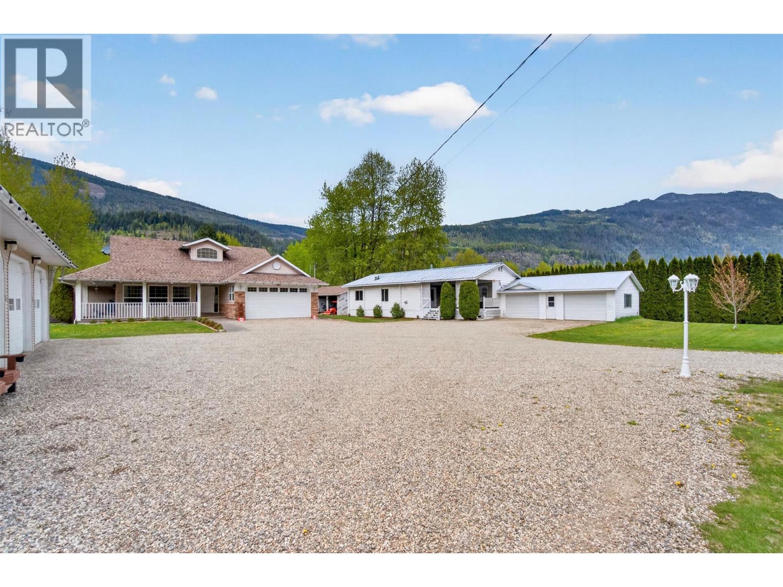 2069 Solsqua Road, Sicamous