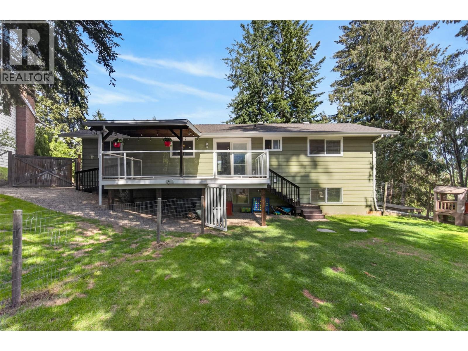 2354 Forest View Place, Blind Bay