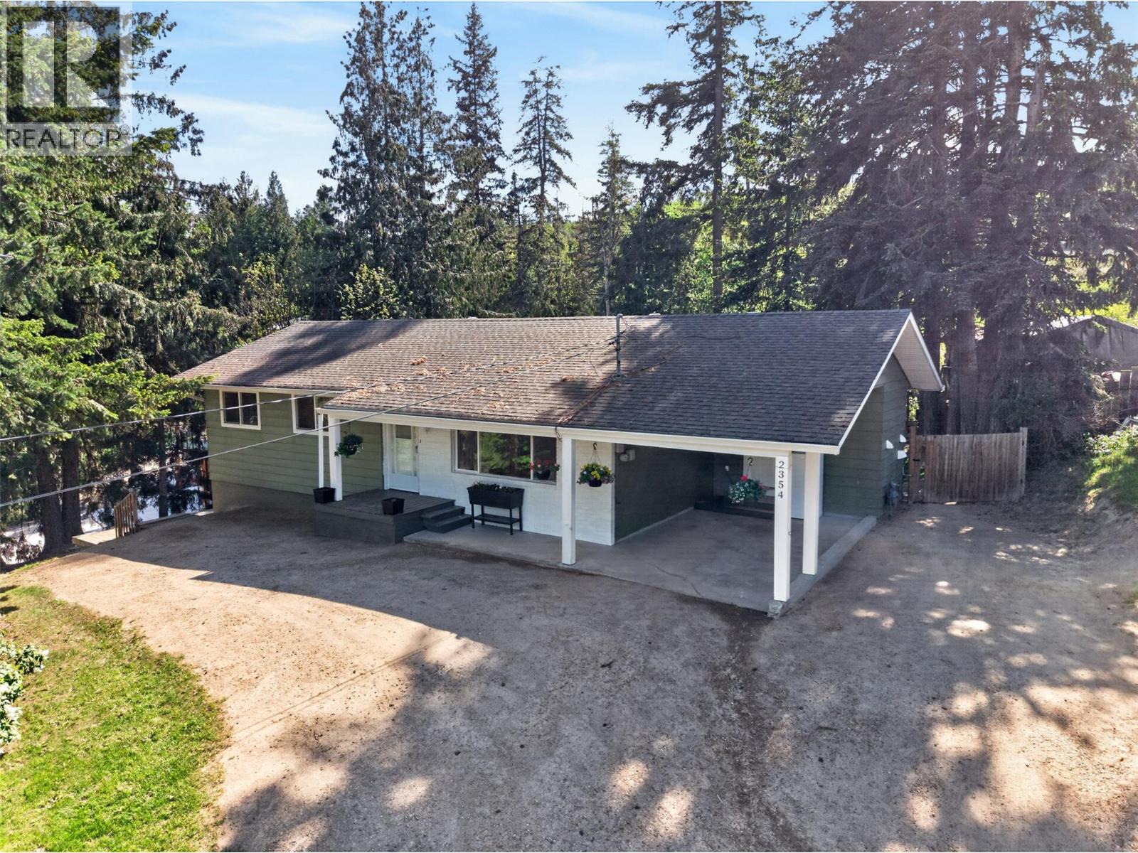 2354 Forest View Place, Blind Bay