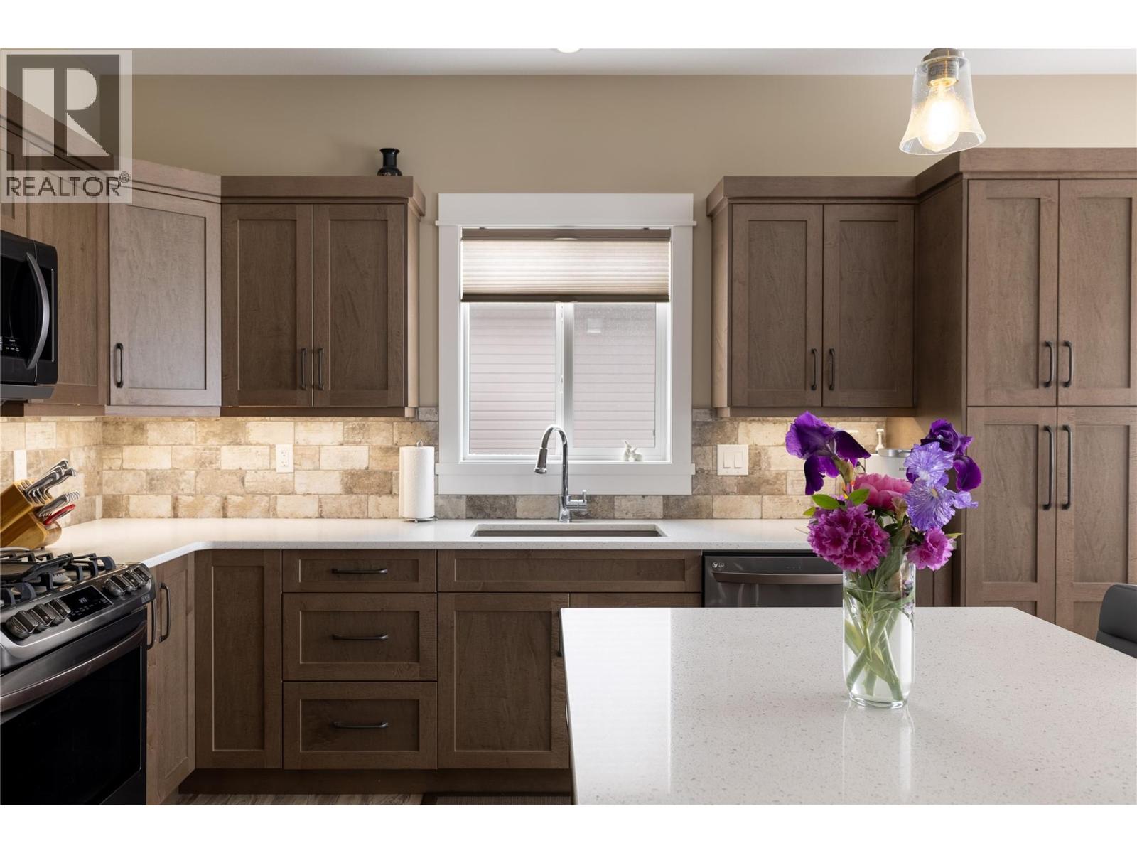 1105 11 Avenue, Vernon