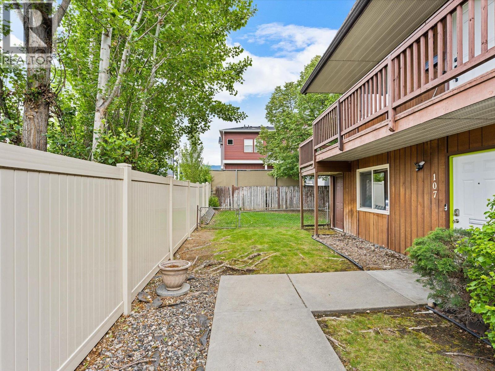#107 215 Mills Road - 24