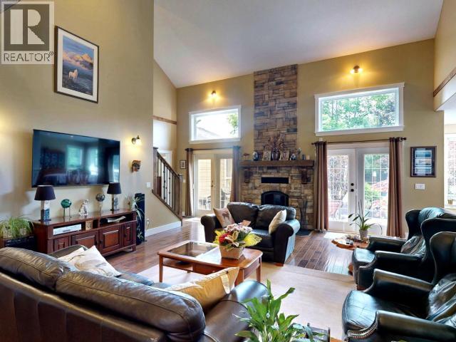 7166 KEMANO STREET, Powell River